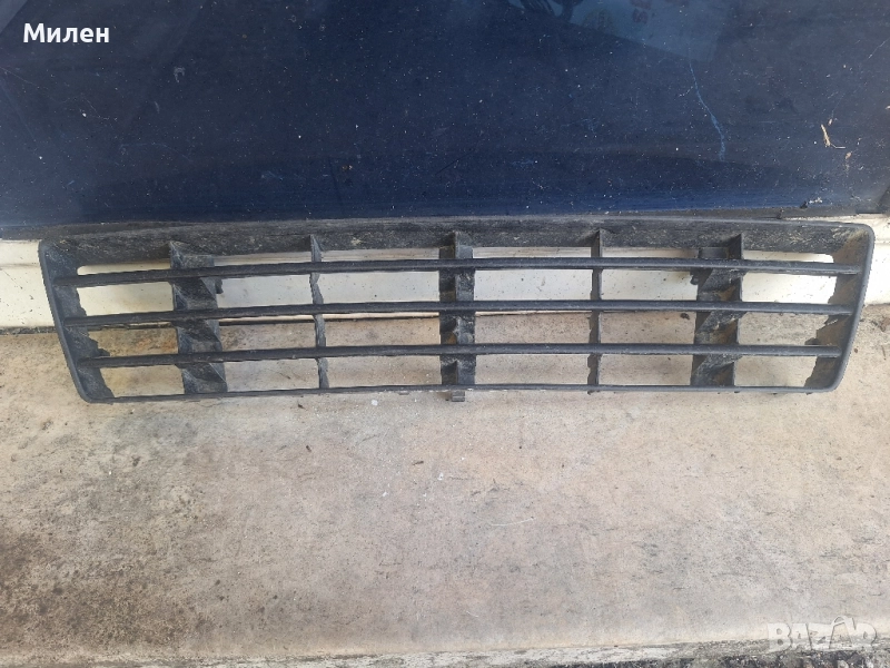 Централна Решетка Във Предната Броня Audi A6 C5 1998-2004 Година Ауди А6 Ц5 , снимка 1