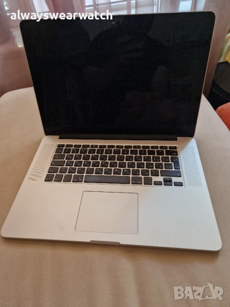 Apple MacBook Pro 15" - 16 GB RAM 2.2 GHz i7 / Макбук Про 15 инча, снимка 1