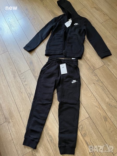 Нов анцунг Nike с размер S, снимка 1