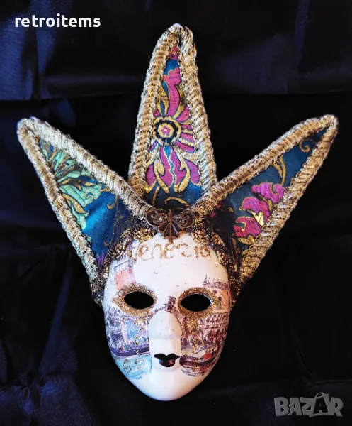 Оригинална ръчно изработена и декорирана порцеланова Венецианска маска, снимка 1