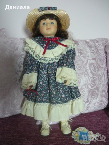 Колекционерска порцеланова кукла BEATRICE, снимка 1