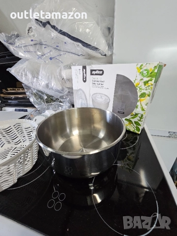 Стоманена центрофуга за салата ZYLISS , снимка 8 - Други стоки за дома - 52518875