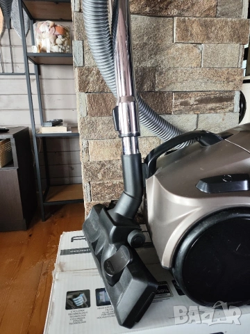 Прахосмукачка ROWENTA, снимка 4 - Прахосмукачки - 53732510