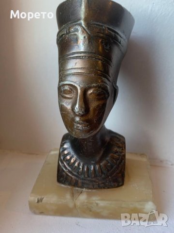 Стара египетска статуетка на Нефертити-бронз и оникс-2, снимка 4 - Антикварни и старинни предмети - 39159980