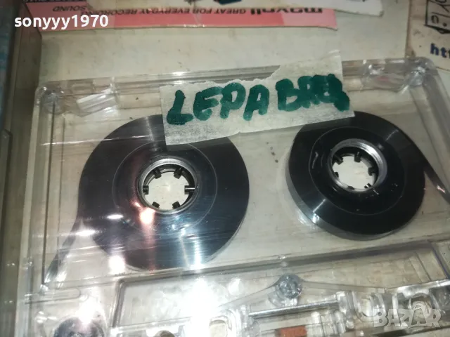 lepa brena-касета 3009240757, снимка 3 - Аудио касети - 47401432