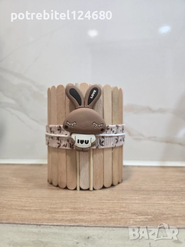 Сладък детски моливник