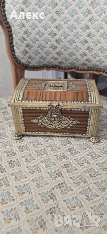 Винтидж метална кутия, ковчеже, касичка., снимка 2 - Антикварни и старинни предмети - 53829368