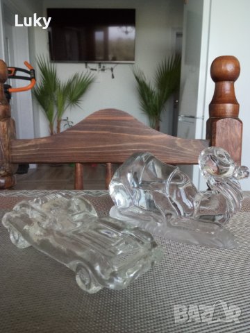 Прекрасно произведение на изкуството фигури от стъкло-ретро кола и камила. Цената е за двете., снимка 3 - Колекции - 42268161