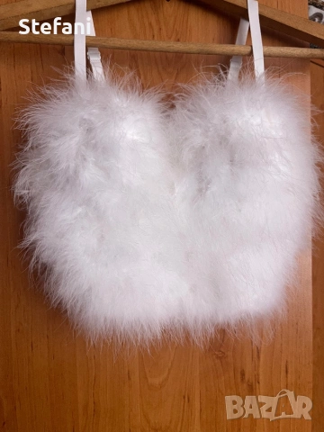 Бяло бюстие с Пух , снимка 2 - Корсети, бюстиета, топове - 53812712