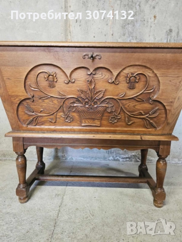 Дъбов шкаф с дърворезба, снимка 4 - Шкафове - 51541425