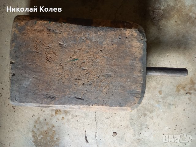 Дървен плот с дръжка за обработка на месо, снимка 1 - Антикварни и старинни предмети - 42259118