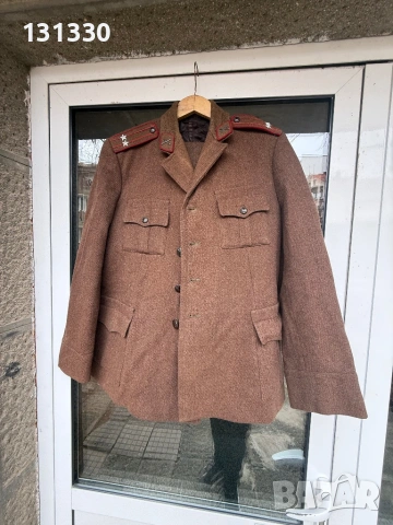 Продавам офицерска униформа , снимка 12 - Други ценни предмети - 50762852