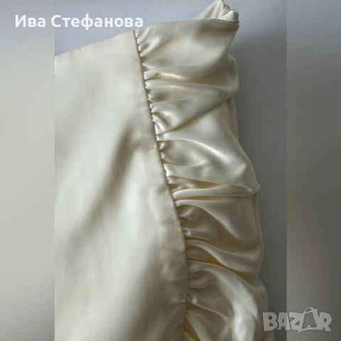 Нов бял елегантен сатенен сатен сет костюм комплект от две части пола и топ Oh Polly , снимка 8 - Костюми - 50121688