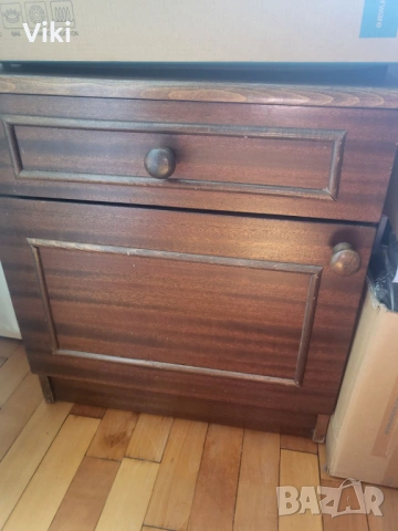 Гардероб + 2 бр шкафчета, снимка 2 - Гардероби - 53665772