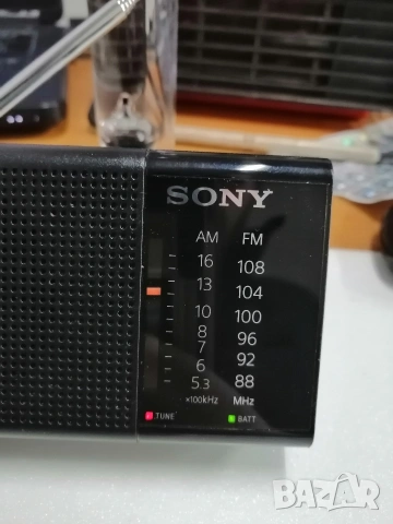 Радиоприемник SONY ICF-P36, снимка 8 - Радиокасетофони, транзистори - 53729993