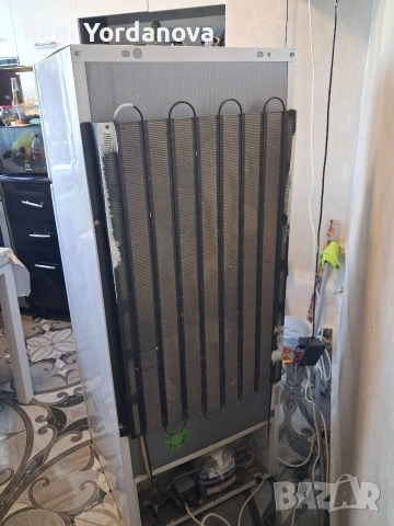 хладилник Indesit всичко работи по хладилник само лично предаване, снимка 10 - Хладилници - 53208249