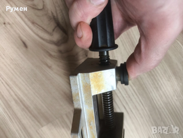 Стоманено менгема за настолна бормашина, снимка 6 - Менгемета - 53483314