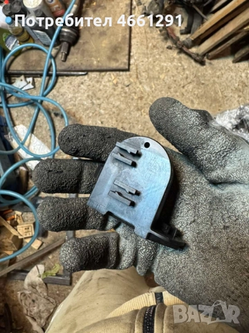 Пласмасова планка или основа за двигателя на Мерцедес Mercedes 2.2Cdi само за 10лв. a6511590425, снимка 2 - Части - 52545490