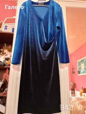 Синьо кадифе със сребърни отблясъци рокля 