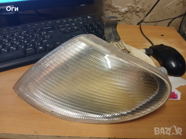 Ляв мигач за Форд Галакси 96-99г.