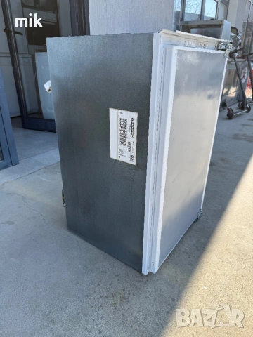 Малък фризер за вграждане Bosch 4 чекмеджета , снимка 5 - Фризери - 53703263