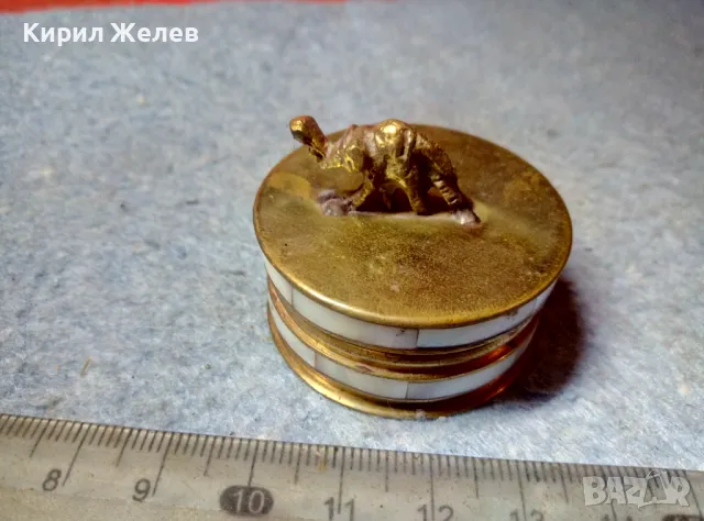СТАРА БРОНЗОВА КУТИЙКА За ПУДРА БАЛСАМ МЕХЛЕМ и ДРУГО със СЛОНЧЕ Ръчно ИНКРУСТИРАНА със СЕДЕФ 47812, снимка 7 - Други ценни предмети - 47562293