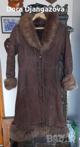 Дамски кожух от агнешка кожа. 