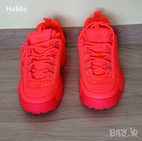 Дамски маратонки Fila, снимка 2 - Маратонки - 52521855