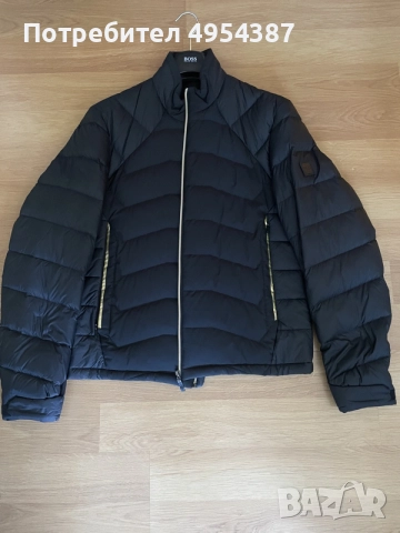 Продавам пухено яке  HUGO BOSS, тип “Boss J Sarito Link 2” 