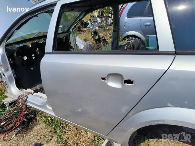 Задна лява врата за Опел Астра Х Opel Astra H