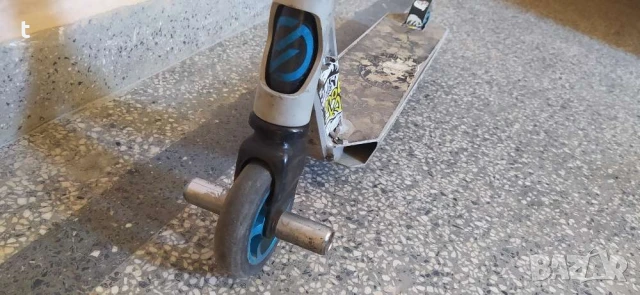 Тротинетка за трикове Oxelo + пегове, снимка 4 - Скутери и тротинетки - 50537681