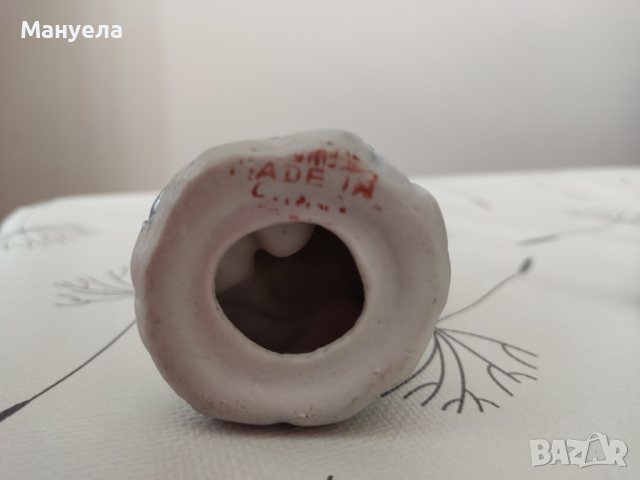 Порцеланова фигура с маркировка височина 13,5см, снимка 3 - Други ценни предмети - 36251314