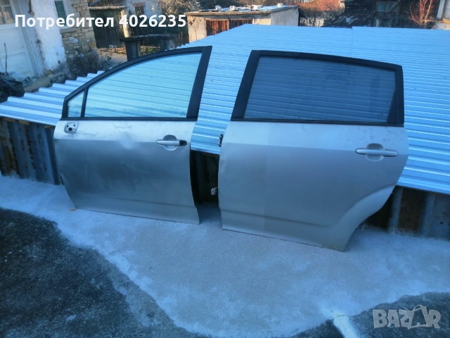 Продавам за тойота корола версо 2007 г частите от снимките, снимка 2 - Части - 53659258