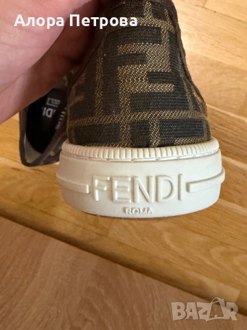 Дамски маратонки Fendi, снимка 4 - Маратонки - 53255894