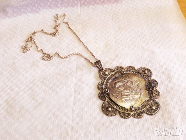 Възрожденска Сребърна икона, амулет, накит, медальон с Богородица, Дева Мария - Панагия 70 мм Сребро, снимка 2 - Антикварни и старинни предмети - 30339453