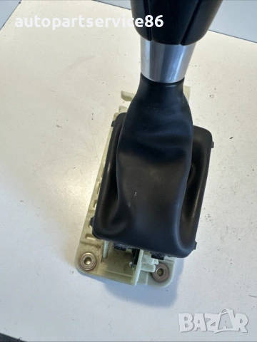 Лост за смяна на скорости, ръчна 6-степенна кутия за Volvo XC60 2.0D (2011) 31219639, снимка 2 - Части - 53742919