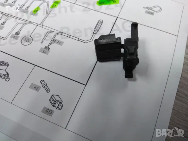 A0125450428**NEU**MERCEDES-BENZ**БУКСА ЗА ЕЛЕКТРИЧЕСКА СИСТЕМА**, снимка 5 - Части - 48193978