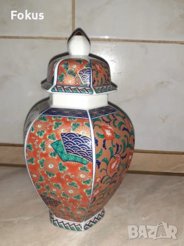 Прекрасен буркан с капак - японски порцелан маркировка, снимка 2 - Антикварни и старинни предмети - 53348343