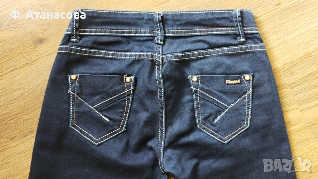 Готини тъмно сини дънки, размер XS, като нови, снимка 4 - Дънки - 48653914