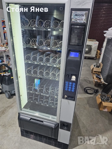  Вендинг машина за пакетирани стоки Necta Melodia , снимка 2 - Други машини и части - 52621177