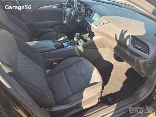 Opel Insignia B 1.6 136к.с., снимка 6 - Автомобили и джипове - 52943039