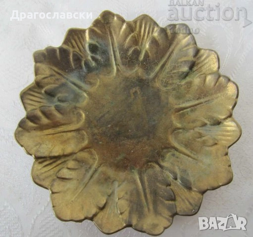 Подноси: красив метален поднос с танцова сцена, шут, бамбук, чиния, пепелник, снимка 15 - Други - 42457144