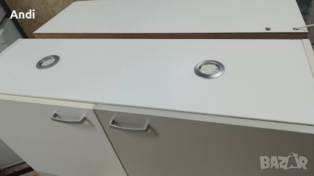 Шкаф за стена 4 врати бяло и сиво с лунички 100/100/35см, снимка 7 - Шкафове - 52979004