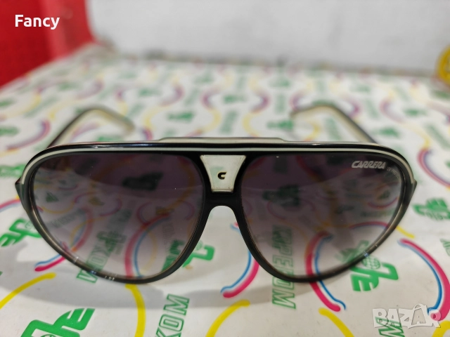 Слънчеви очила Carrera, снимка 9 - Слънчеви и диоптрични очила - 52674833