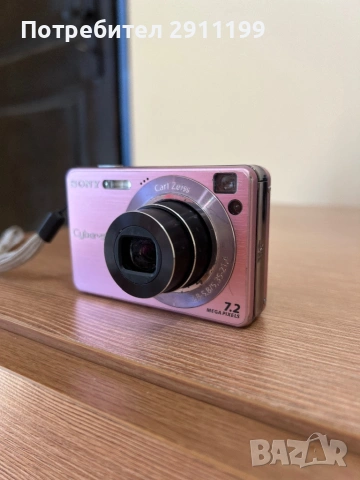 Фотоапарат Sony 7.2 Mp с подаръци, снимка 3 - Фотоапарати - 53845530