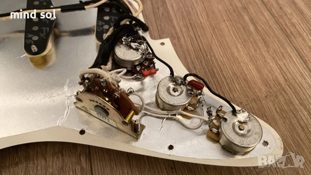 Stratocaster Loaded Pickguard with Mojo Gear FX Pickups , снимка 6 - Китари - 52489930