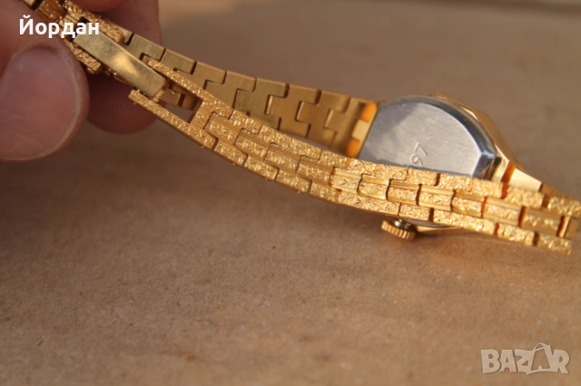 Дамски позлатен СССР часовник ''Луч'' , снимка 12 - Дамски - 52630542