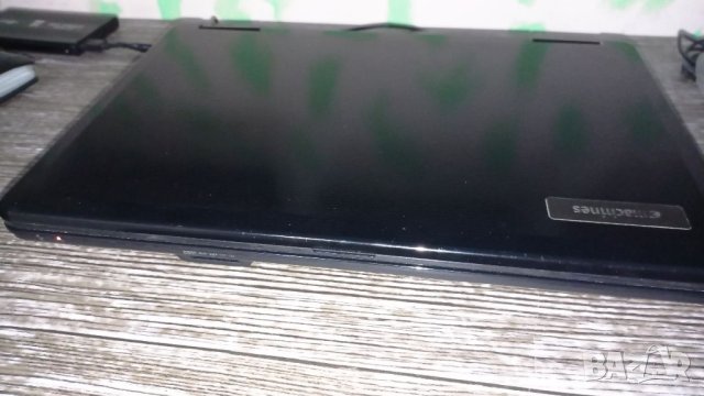 Emachines e725, снимка 3 - Лаптопи за дома - 40901648