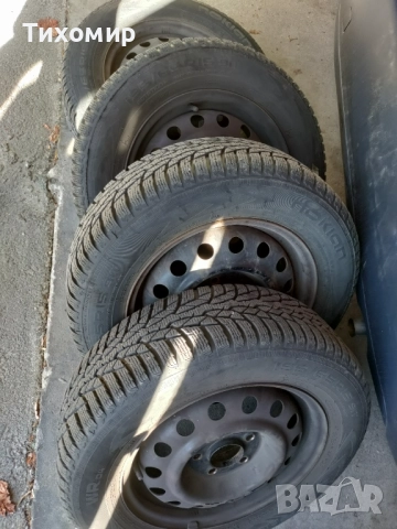 Гуми NOKIAN зимни 195 65 15, снимка 6 - Гуми и джанти - 51873931