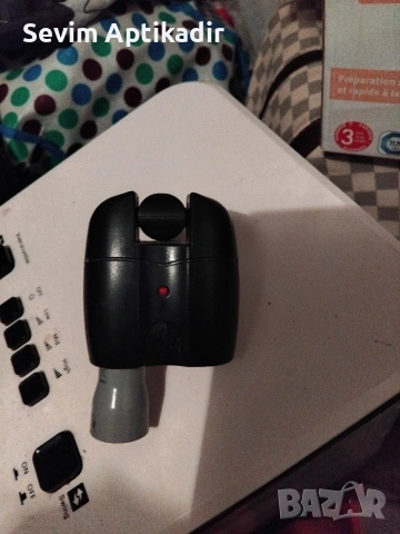 Захранващ универсален адаптер